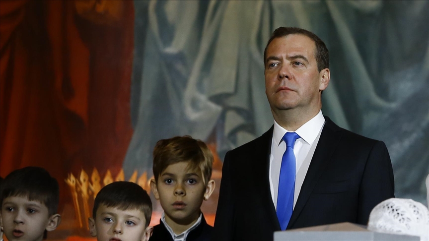 Medvedev: Nëse Perëndimi i jep Ukrainës armë bërthamore, Rusia do të përgjigjet me armë