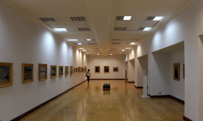 Hapet ekspozita “Duet” në Galerinë e Artit në Tiranë
