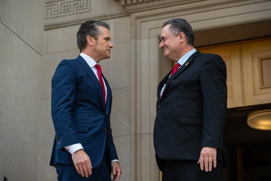 Ministri izraelit i Mbrojtjes bisedë telefonike me Hegseth: Trump dhe Netanyahu po ndryshojnë historinë globale