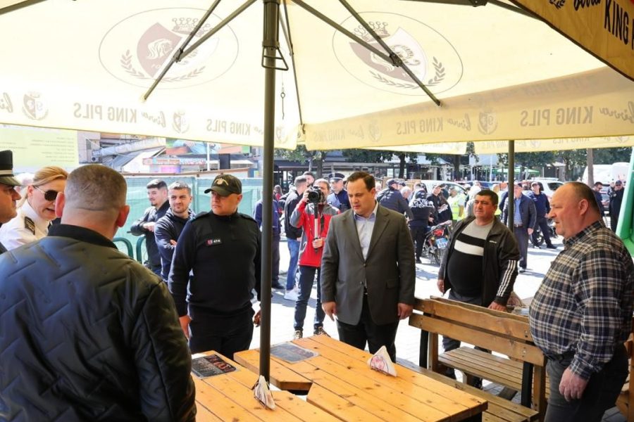 Bashkia e Tiranës aksion për lirimin e hapësirave në mbi 60 subjekte