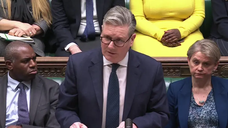 Starmer para Parlamentit: Vendimi për sulmet mbrojtëse ndaj Iranit ishte i domosdoshëm