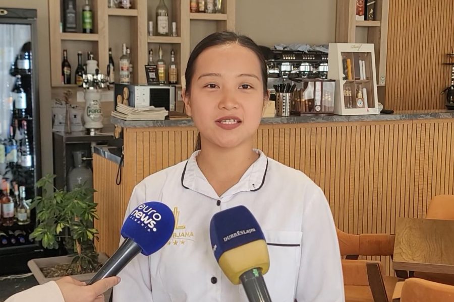 Bizneset në Durrës marrin punonjës të huaj në prag të nisjes së sezonit turistik