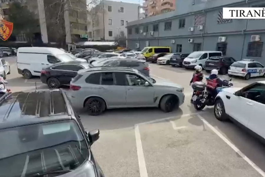 VIDEO/ Të vjedhura në SHBA, Itali, Britani dhe Gjermani, sekuestrohen 4 makina luksoze
