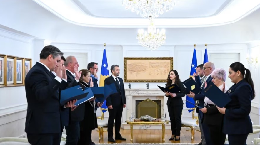 Emërimi i anëtarëve të KQZ-së, Kushtetuesja shpall të papranueshme kërkesën e Vjosa Osmanit