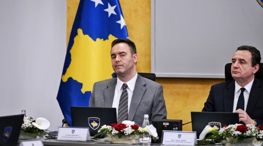 Kurti dhe Konjufca i kërkojnë opozitës një kandidaturë të dytë për president