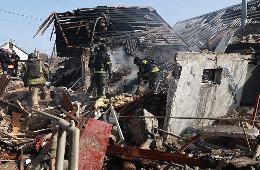 Dronët Rusë godasin civilët ukrainas pak para bisedimeve për paqe në Miami, vritet çifti në Zaporizhzhia