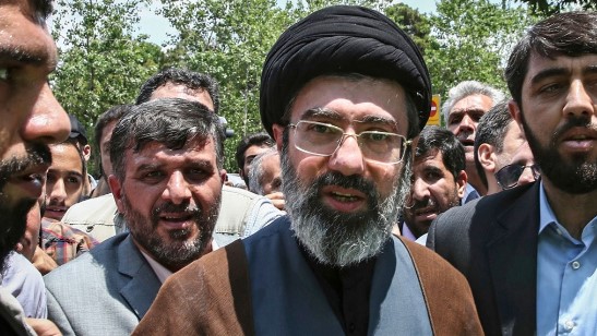 “Kam humbur babanë dhe gruan”, Khamenei: Do të marrim hak për dëshmorët tanë