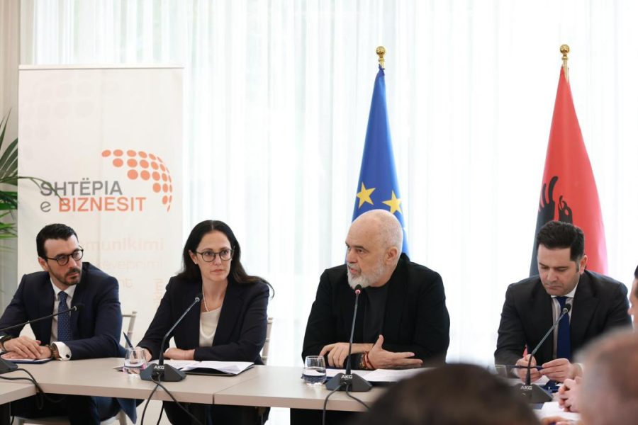 Takimi i Ramës me furnizuesit e naftës! Flasin ministrat Ibrahimaj, Karakaçi dhe Malaj