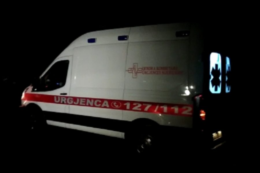 Aksident i rëndë në aksin Librazhd-Elbasan, disa të plagosur nga përmbysja e një automjeti