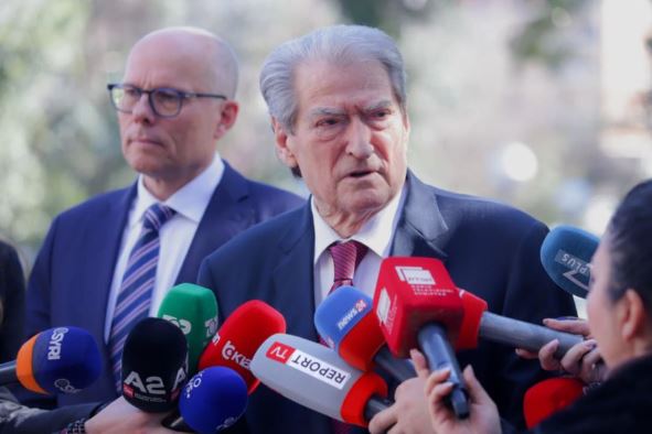 Berisha: PD mbështet protestat rinore dhe kërkon dorëheqjen e Ramës