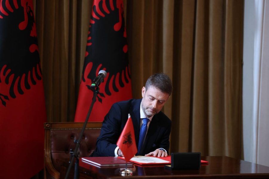 Ministri Hoxha në vizitë zyrtare në Bruksel, takime me Përfaqësuesen e Lartë të BE për Politikën e Jashtme