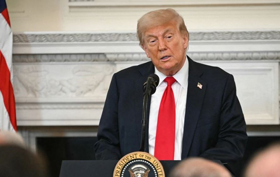 Trump “ngrin” sulmet ndaj centraleve të Iranit: Po bisedojmë për t’i dhënë fund luftës