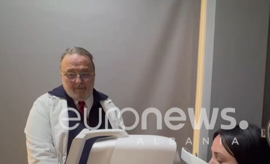 Doktori i syve la Italinë për Korçën: Ata që ikin nuk e dinë vlerën e vendit