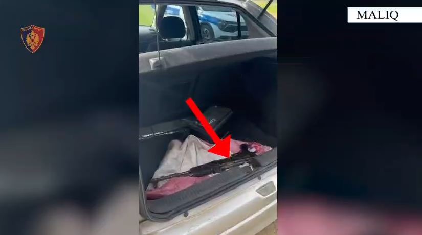 Qarkullonte i armatosur me automatik, arrestohet 30-vjeçari në Maliq (EMRI)