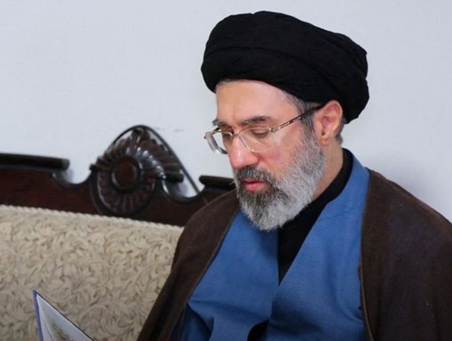 Djali i Khamenei zgjidhet lider i ri Suprem i Iranit