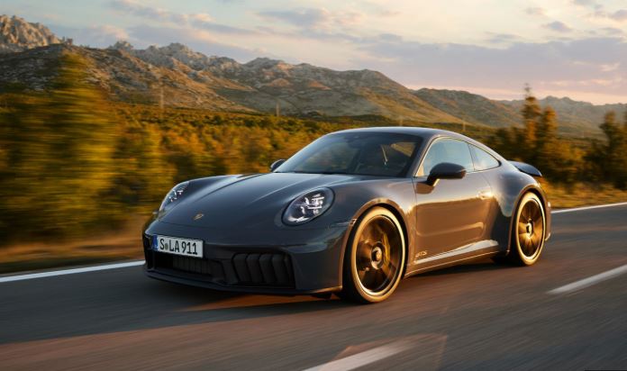 Porsche regjistron 3.9 miliardë euro shpenzime, fitimi bie ndjeshëm në 2025