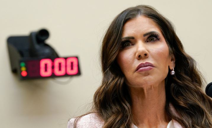 SHBA, Trump shkarkon Sekretaren e Sigurisë Kombëtare Christie Noem