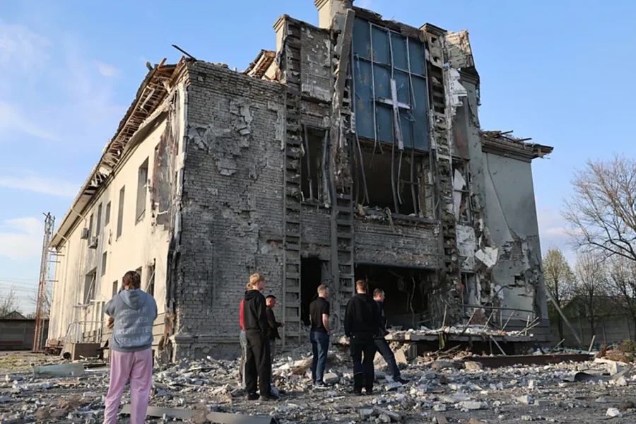Ukraina në shënjestër me mbi 230 dronë rusë, Zelenskyy i jep dritën jeshile SHBA-së për naftën ruse