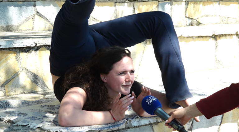 “Jam goca që thyen kockat”, akrobatja 17-vjeçare: Më thonë a ke hequr brinjët!