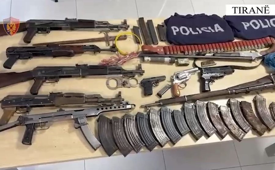 Goditet baza e armatimit në Picallë të Tiranës, dyshohet furnizonte grupet kriminale