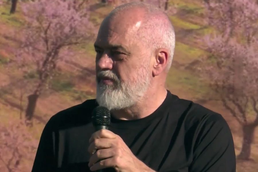 Rama në takim me fermerët në Dibër: Duhet të bashkoheni për të përballuar tregun e BE-së
