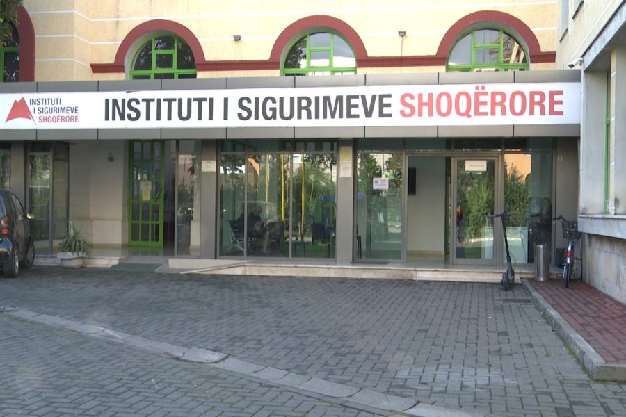 Sigurimet e papaguara të punonjësve arrijnë 270 mln euro më 2025, rritje 8%