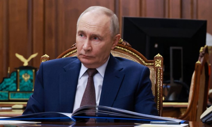 Putin në një bisedë telefonike me presidentin e Iranit: Jam i gatshëm të ndërmjetësoj paqen në Lindjen e Mesme
