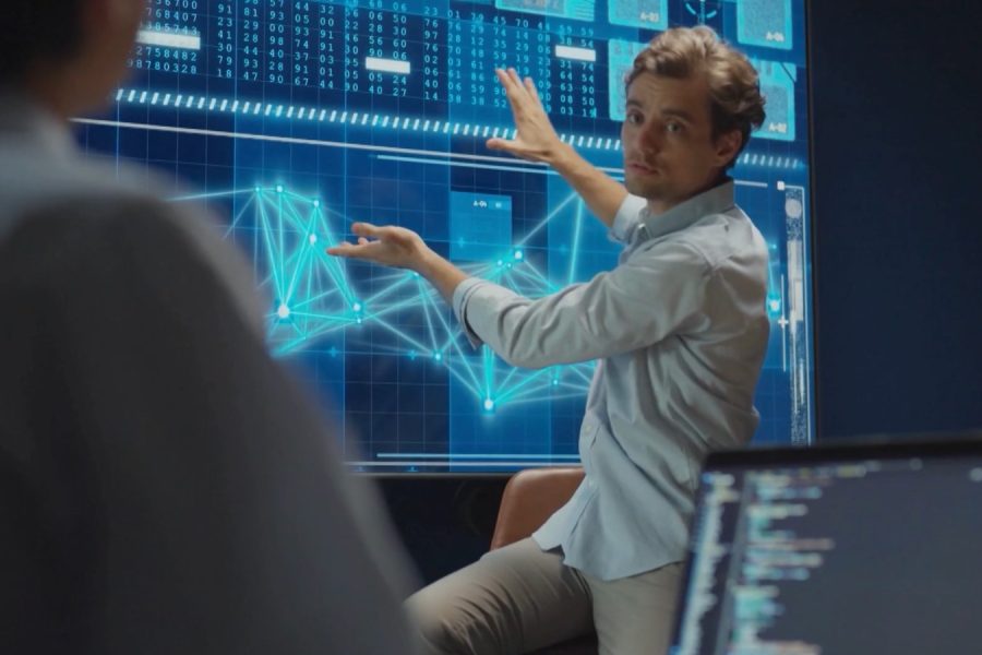 Meta dhe Microsoft shkurtojnë vende pune, rrisin investimet në Inteligjencë Artificiale