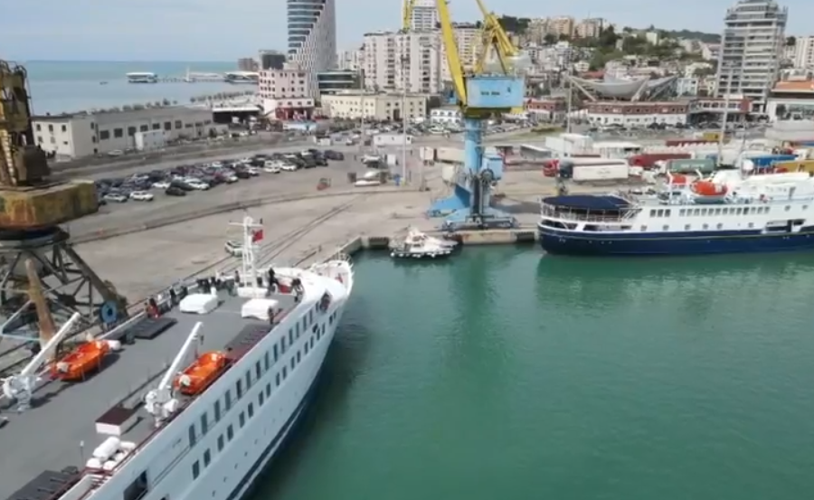 VIDEO/ Mbërrijnë dy kroçierat e para të sezonit turistik në Durrës