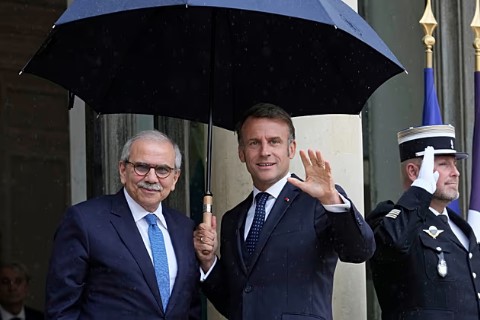 Macron pret kryeministrin libanez në Francë mes tensioneve Liban-Izrael