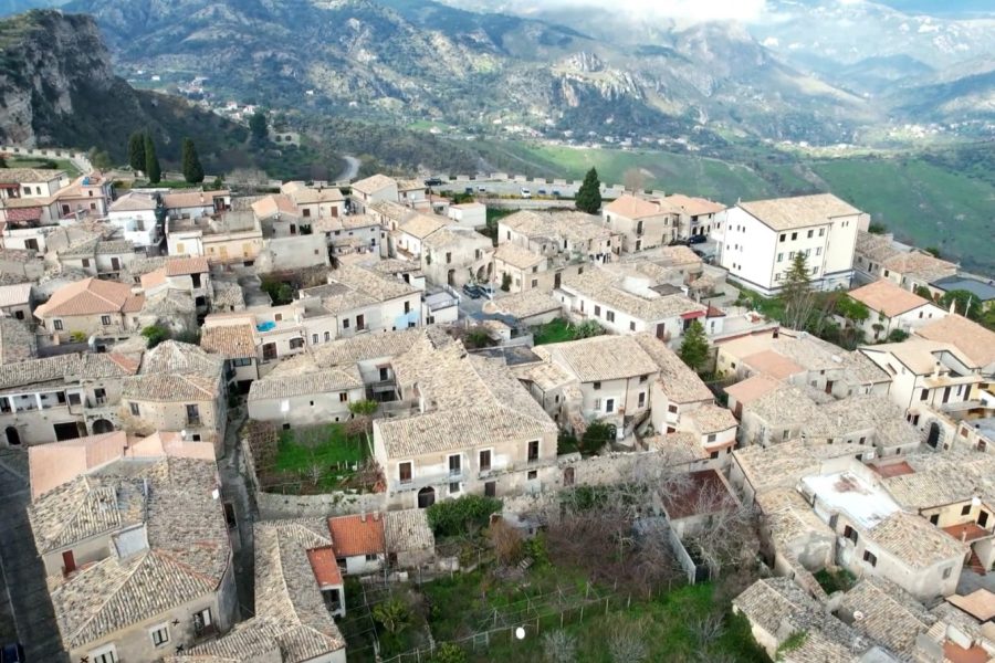Sardenja në Itali po përballet shpopullimin, autoritetet miratojnë projekt të ri prej 38 mln eurosh