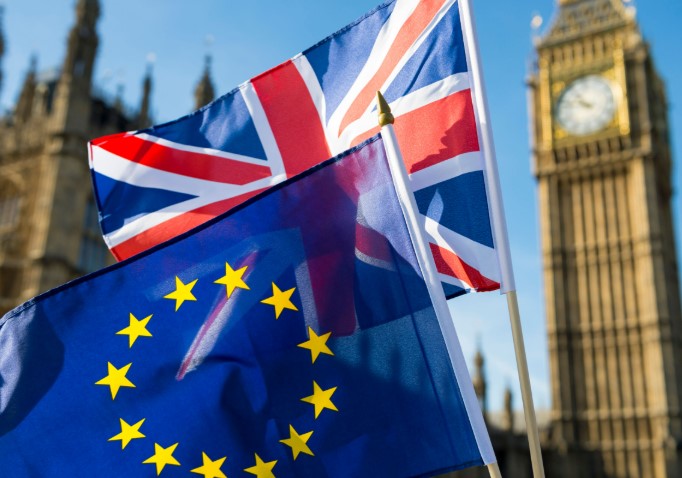 Britania e Madhe dhe BE-ja arrijnë një marrëveshje bujqësore për të ulur barrierat e Brexit-it