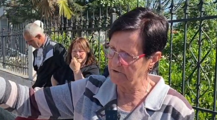 Protestë në Elbasan për mungesën e energjisë elektrike, banorët pa furnizim të rregullt me ujë