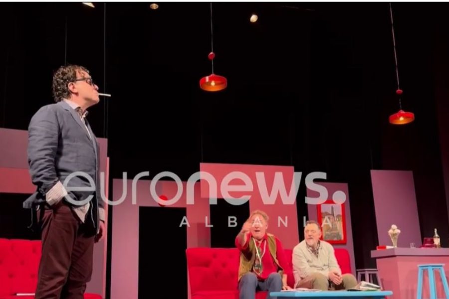 Teatri “Skampa” premier, komedinë: Nuk dëgjoj, nuk shikoj, nuk flas