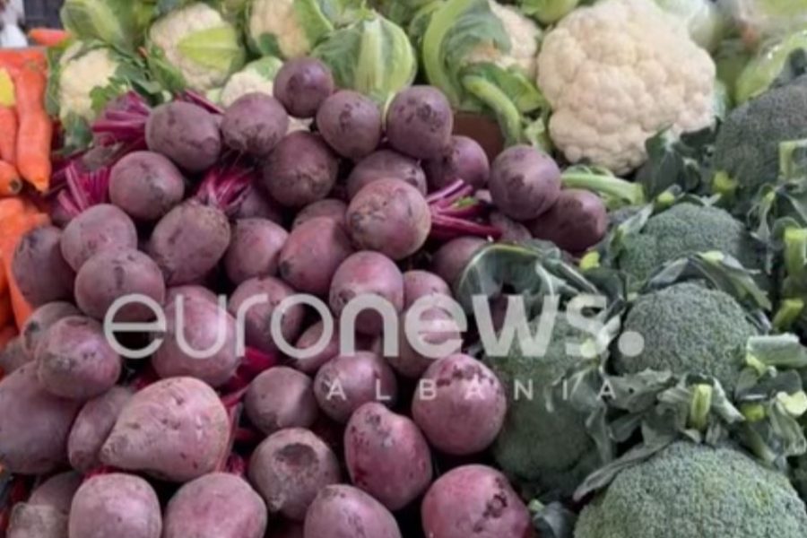 Rriten çmimet në tregun e fruta-perimeve në Durrës, bie fuqia blerëse e qytetarëve