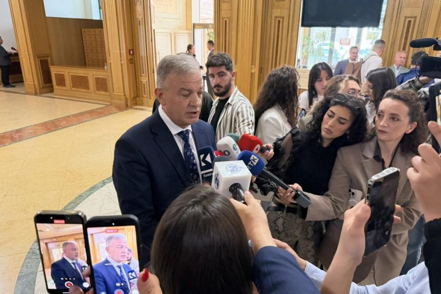 Deputeti i Vetëvendosjes: Mesazhi u keqinterpretua, ishte sarkazëm
