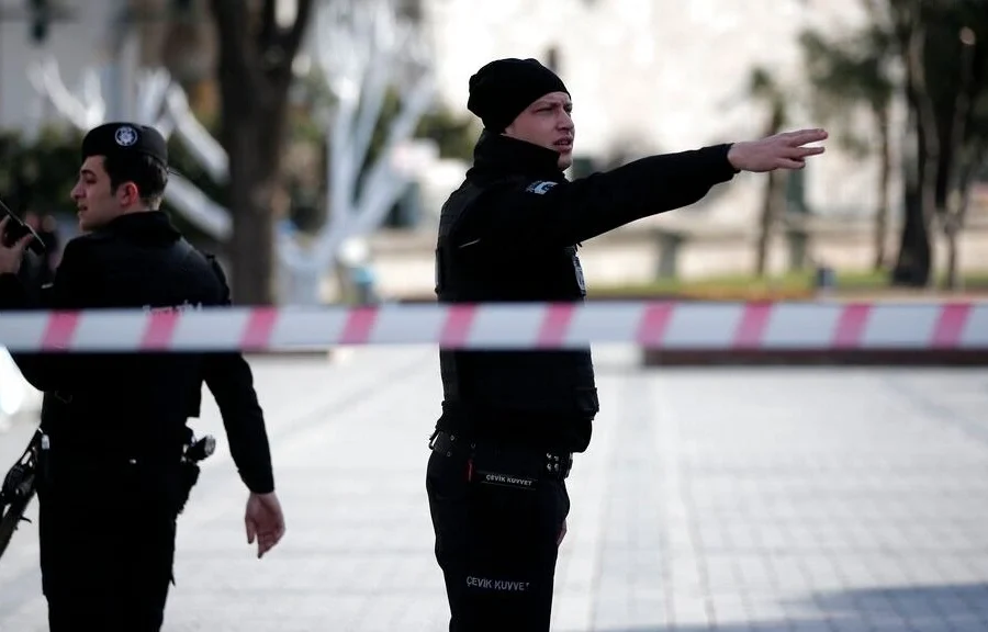Shkon në 9 numri i viktimave në Turqi, 3 të plagosur në gjendje kritike! Arrestohet babai ish-polic i autorit