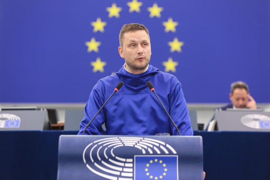“Copë e madhe akulli e keqmenaxhuar”, kryeministri i Groenlandës i përgjigjet Trump