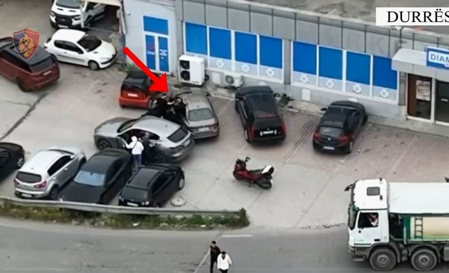 Iu gjetën mbi 1 mijë fara kanabis në makinë, arrestohet 55-vjeçari në Durrës