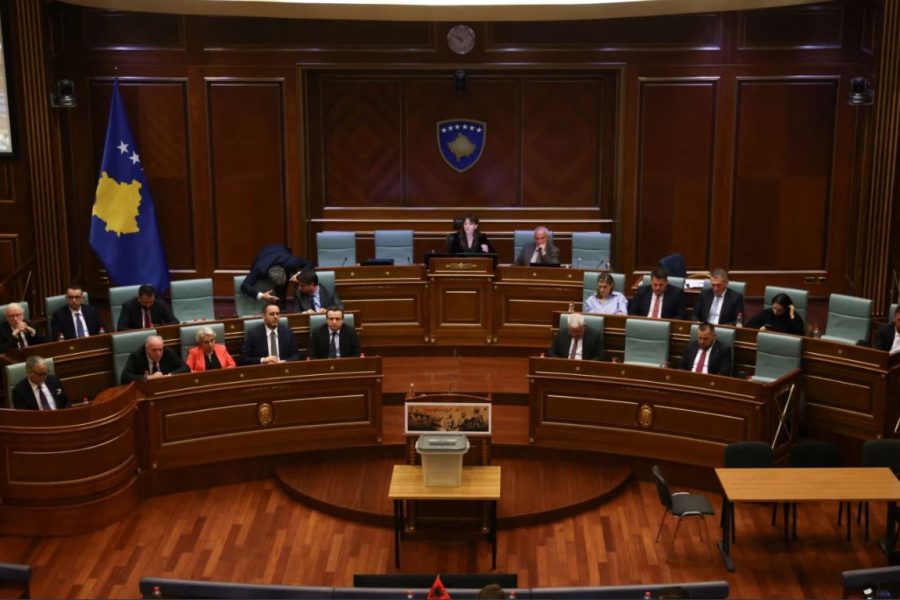 Kosovë, mbahet seanca e diskutimeve për presidentin e ri, opozita bojkoton diskutimet
