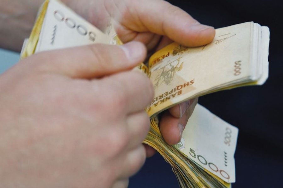 Projektligji për paratë e pista, kufizim transaksioneve “cash” dhe bllokime direkte në dogana