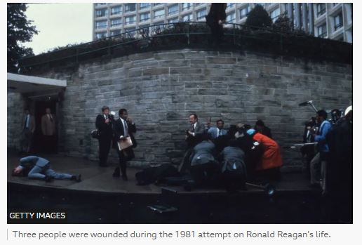 Të shtënat më armë në darkën e Trump  Ngjarja ndodhi në të njëjtin vend ku në vitin 1981 u tentua vrasja e Reagan