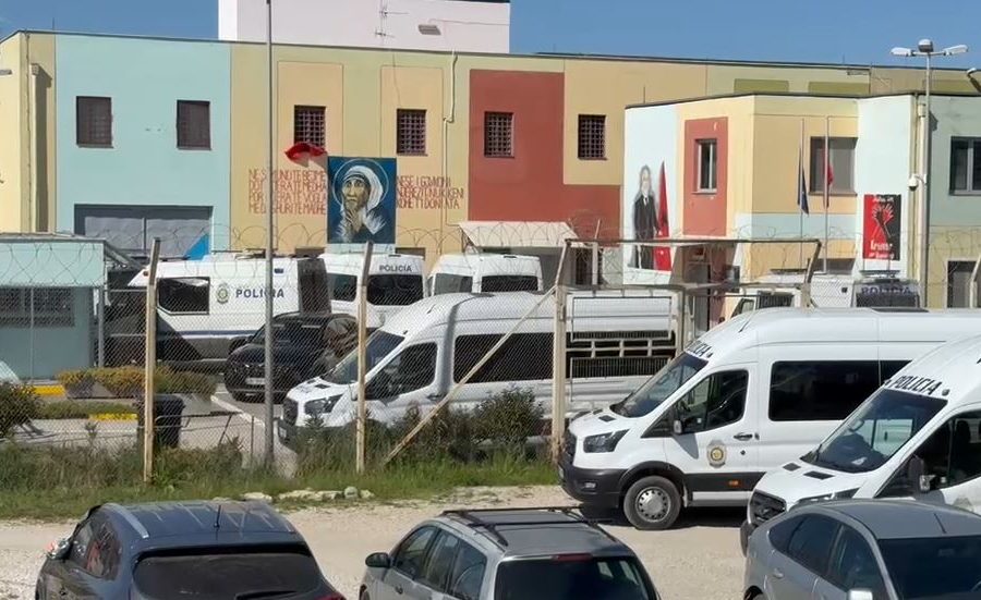 Forcat Operacionale kontroll të befasishëm në paraburgimin e Vlorës