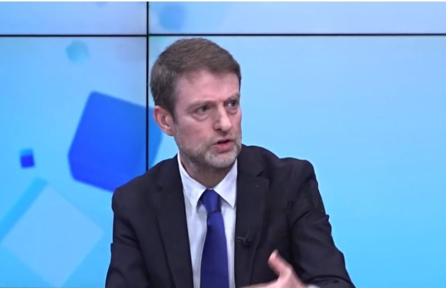 Protesta për gjuhën shqipe, Ministri Hoxha: Përgjegjësi e RMV, të garantojë të drejtën e studentëve