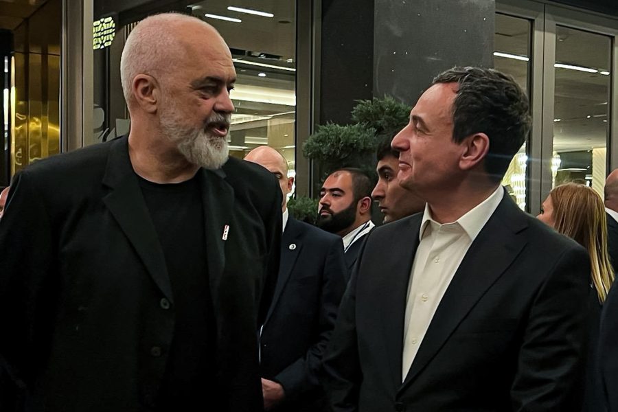 Kurti dhe Rama takohen në Samitin e Komunitetit Politik Evropian në Armeni