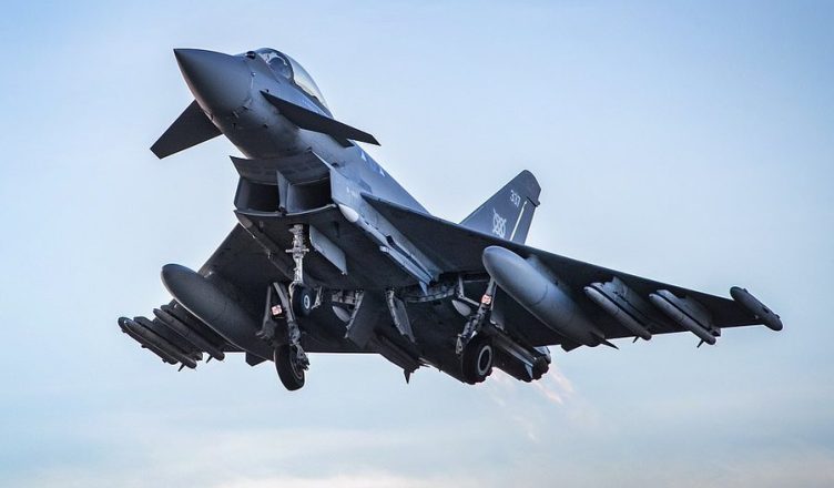 Britania vendos sistem të ri anti-dron në Lindjen e Mesme, do të instalohet në avionët “RAF Typhoon”