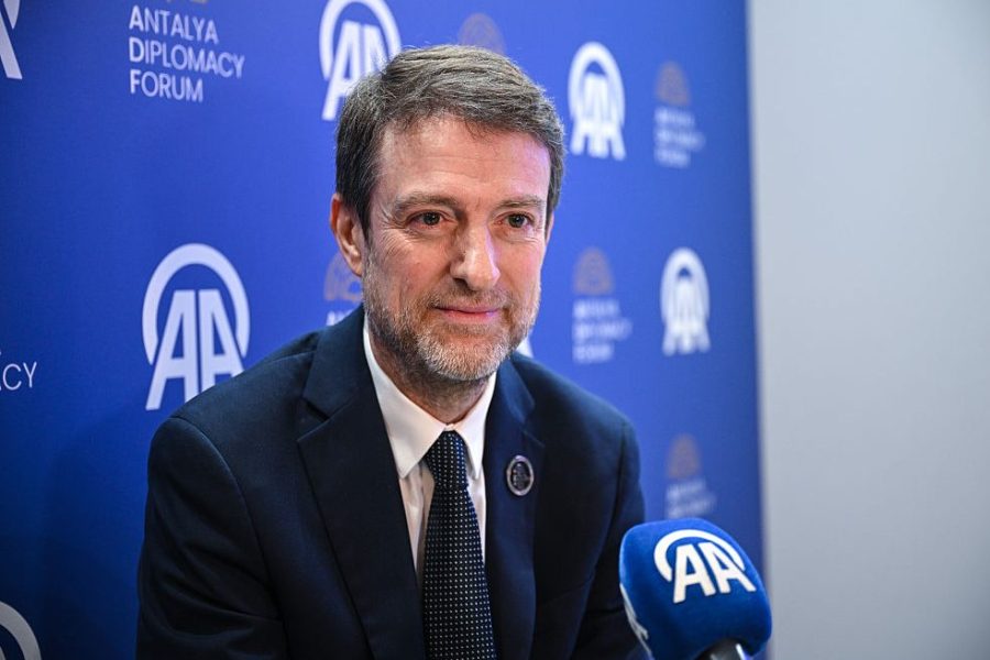 Hoxha: Shqipëria nuk do ta zgjasë marrëveshjen e migracionit me Italinë përtej vitit 2030