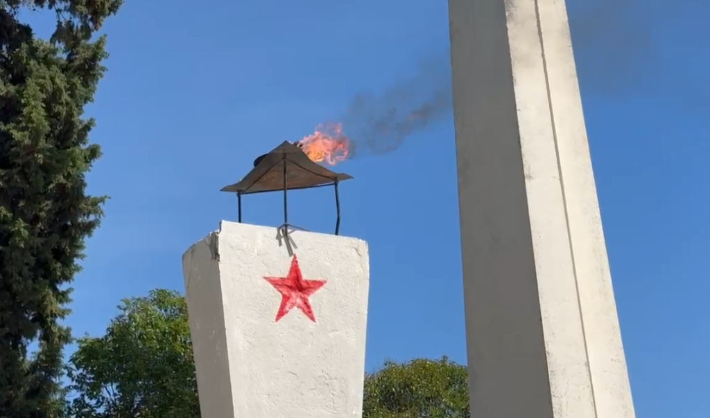 Homazhe në Varrezat e Dëshmorëve në Elbasan  nderohen të rënët për atdheun
