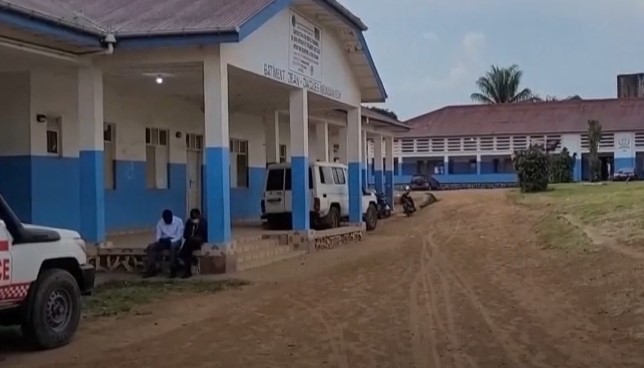 Numri i të vdekurve nga Ebola rritet, teksa vaksina për kurim ende nuk është gjetur
