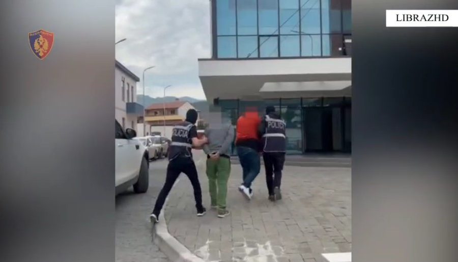 Shpërndante kokainë në lokalin e tij, arrestohet 32-vjeçari në Librazhd
